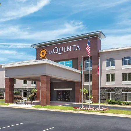 La Quinta By Wyndham Columbus North Hotel